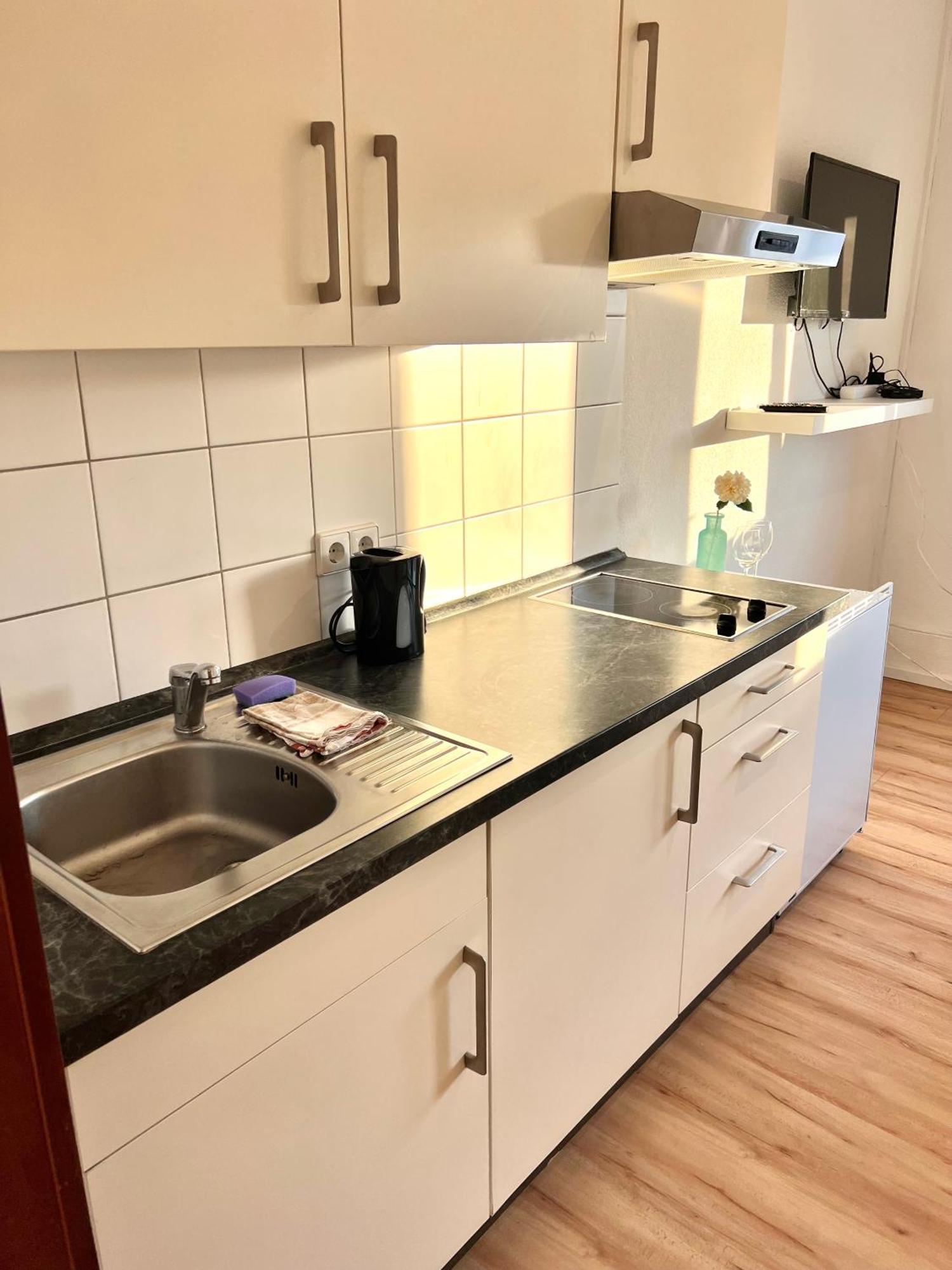 Budget City Appartement Kueche,Bad, Parken Im Zentrum Von ラーベンスブルク エクステリア 写真